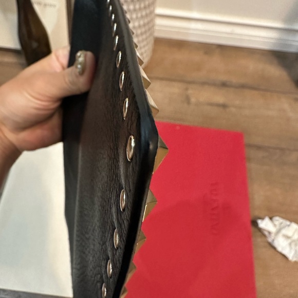 Valentino Large Rockstud Pouch - Picture 11 of 11